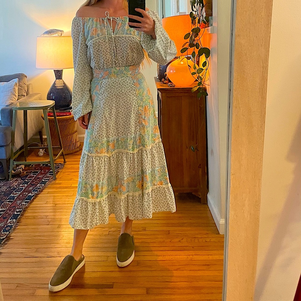 RARE Vintage 1960s patterned skirt and top set 💖